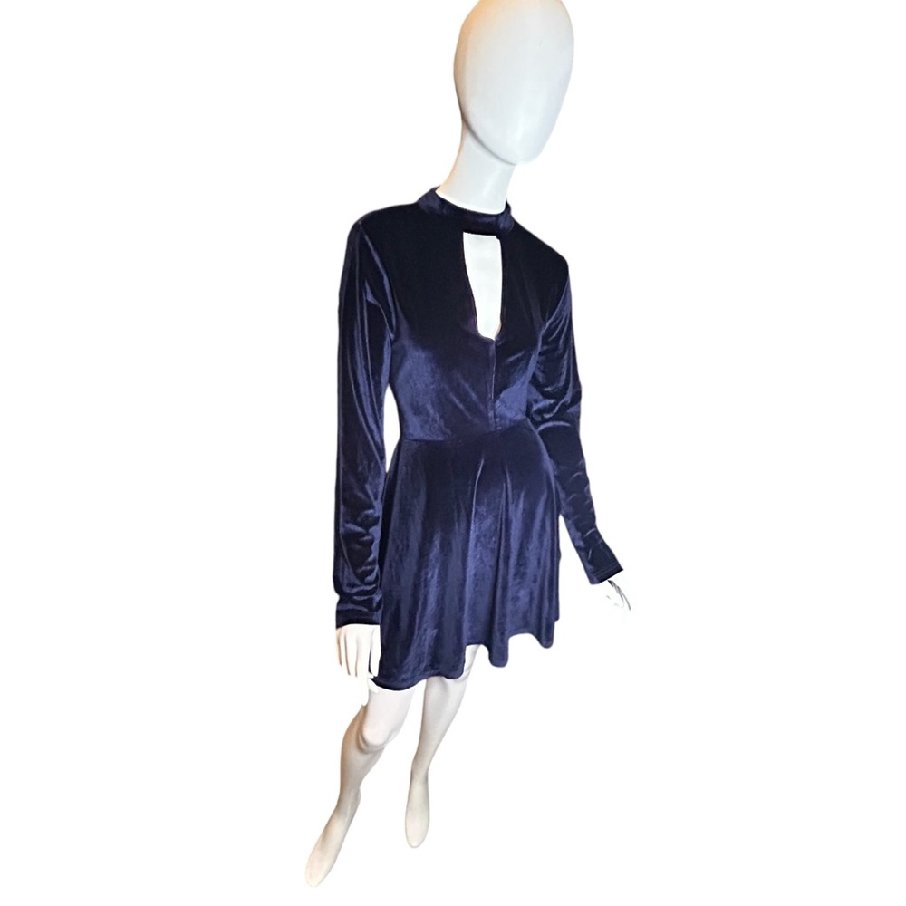 NEW Loveriche Velvet Keyhole Backless Mini Dress Size Large